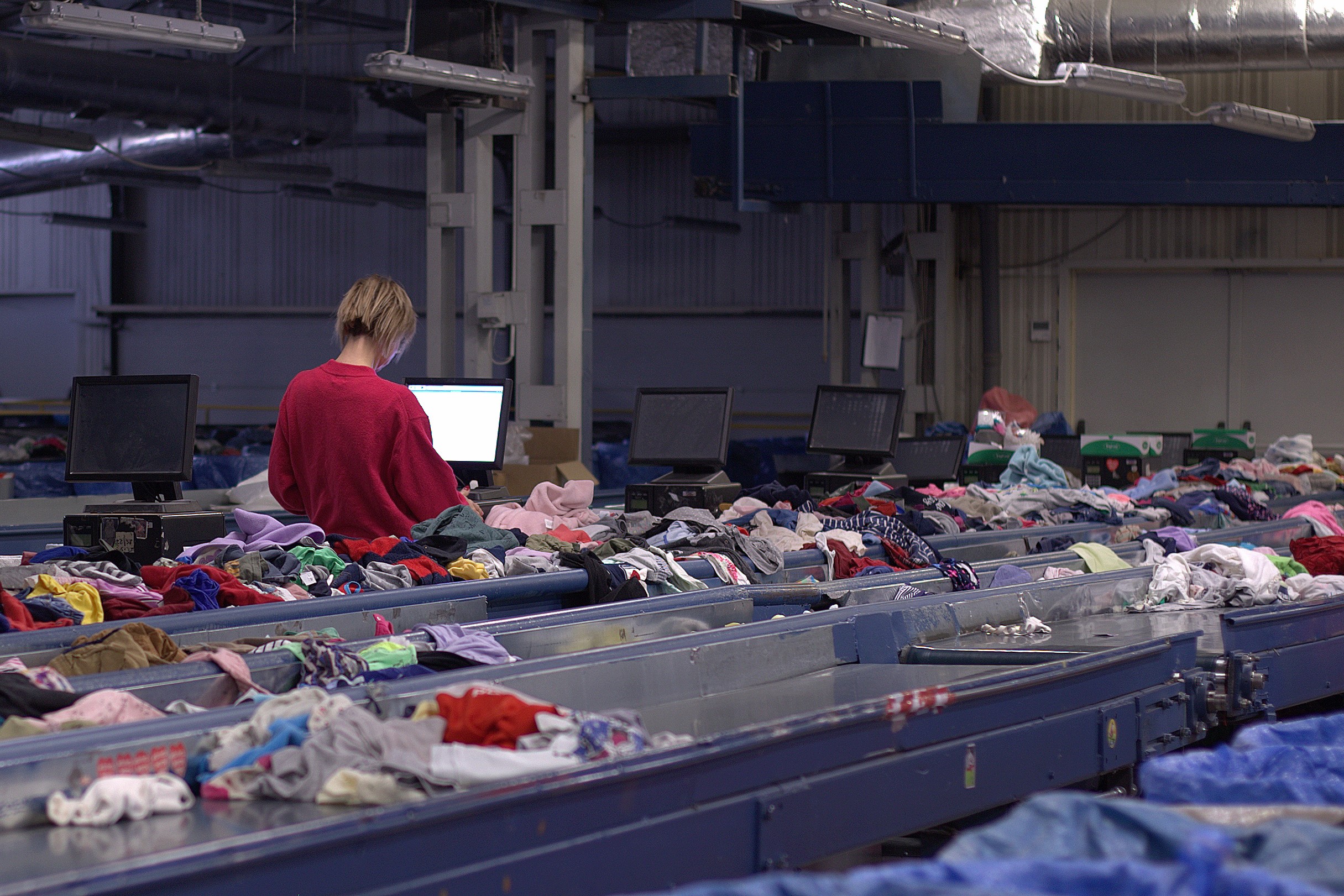 Sortownia tekstyliów w Wtórpol